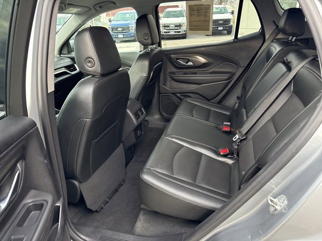 Used 2024 GMC Terrain SLT image 22