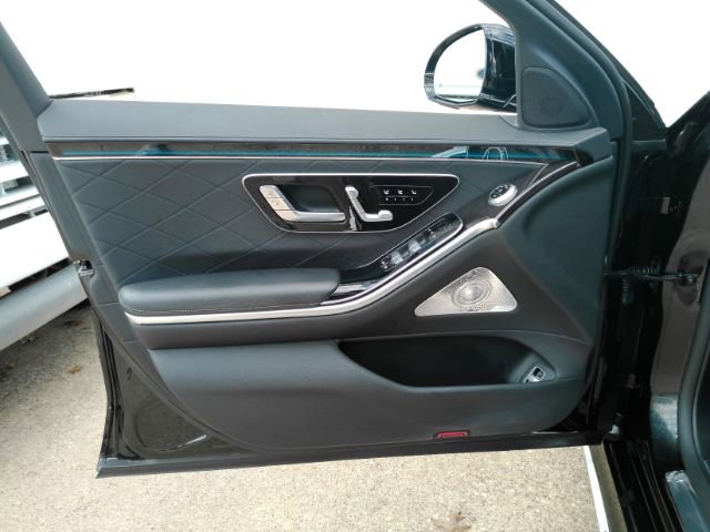 Used 2021 Mercedes-Benz S 580 4MATIC Sedan image 15