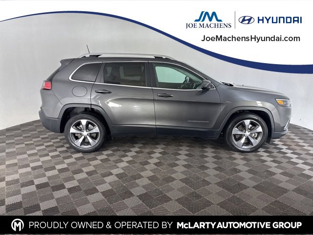 Used 2019 Jeep Cherokee Limited image 4
