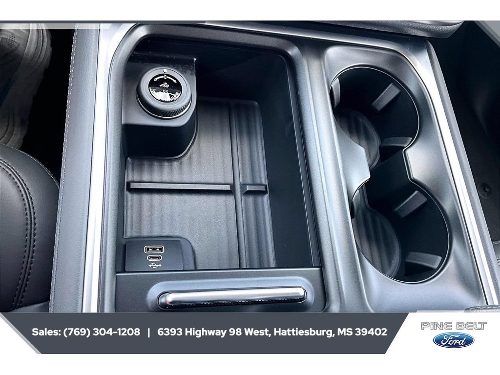 New 2027 Ford Expedition Active AWD/4WD image 24