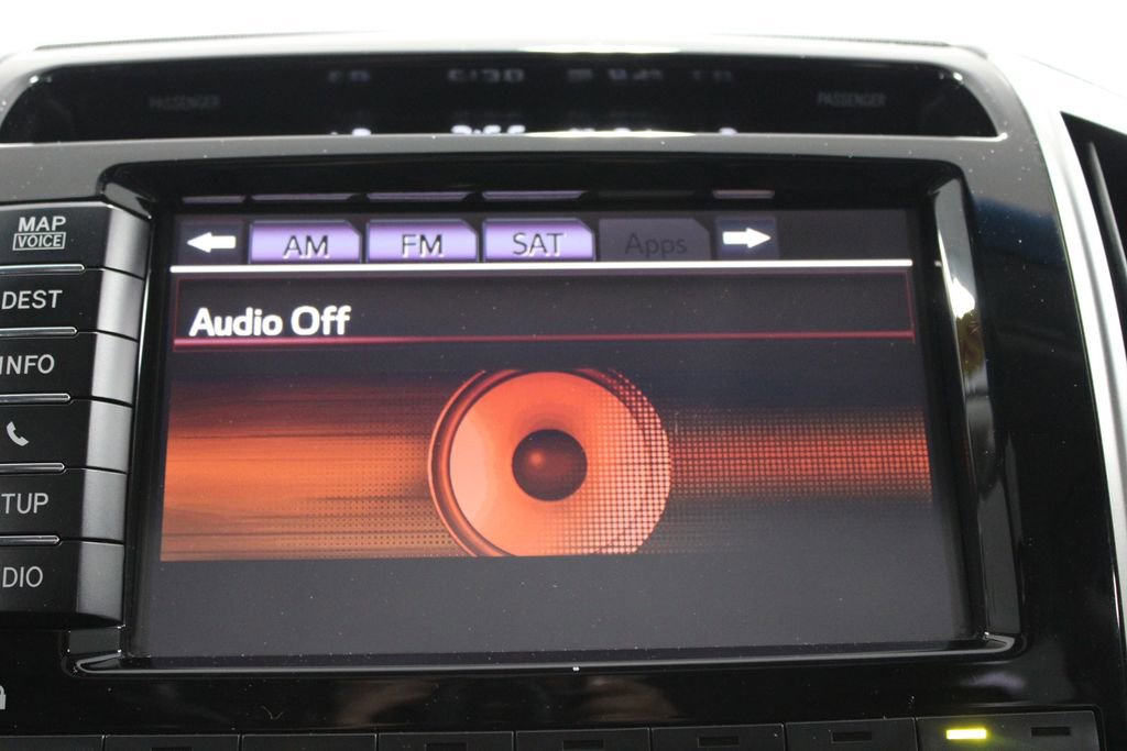 Used 2013 Toyota Land Cruiser AWD/4WD image 48