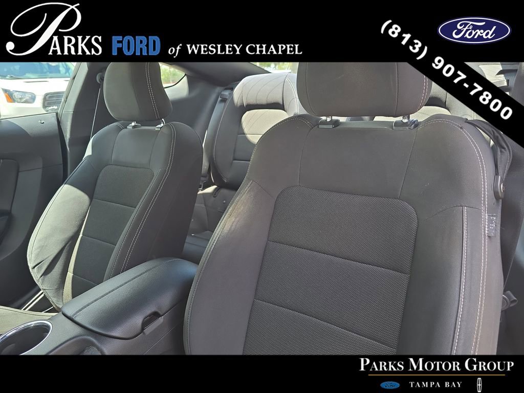 Used 2015 Ford Mustang Coupe RWD image 15