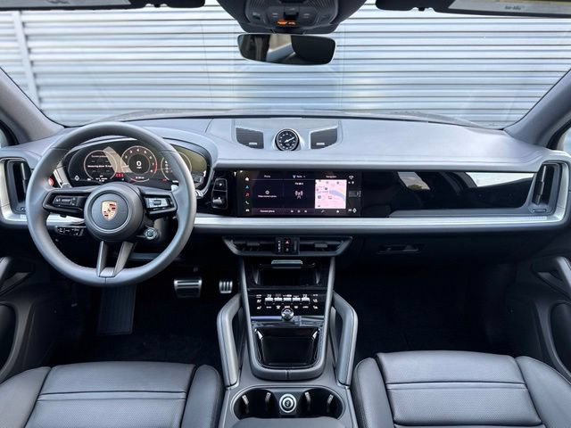 New 2026 Porsche Cayenne S AWD/4WD image 18