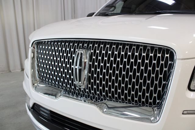 Used 2019 Lincoln Navigator L Reserve AWD/4WD image 33