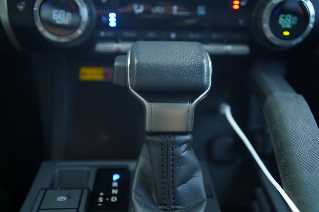 Used 2024 Toyota Tacoma 4x4 Double Cab Hybrid image 47