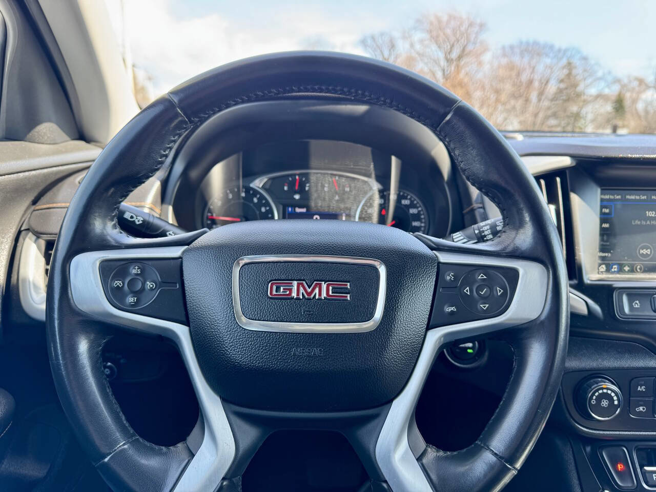 Used 2019 GMC Terrain SLE image 11