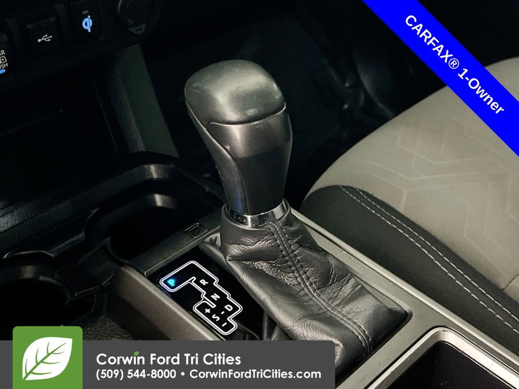 Used 2022 Toyota Tacoma TRD Off-Road image 10