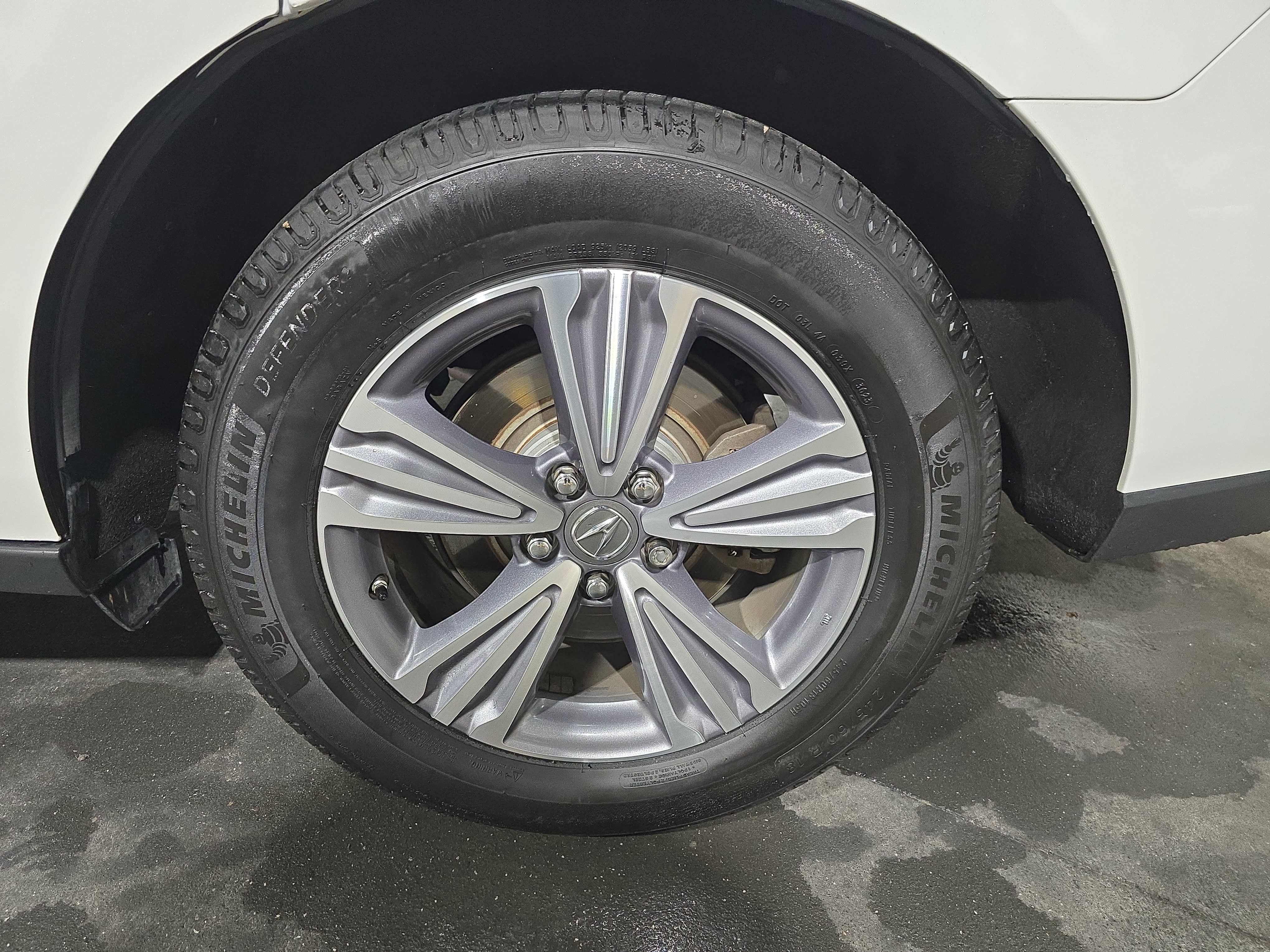 Used 2020 Acura MDX FWD image 32