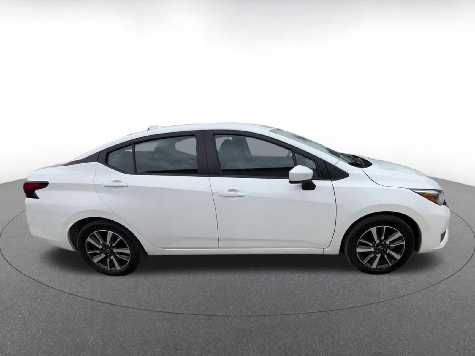 Used 2025 Nissan Versa SV FWD image 16