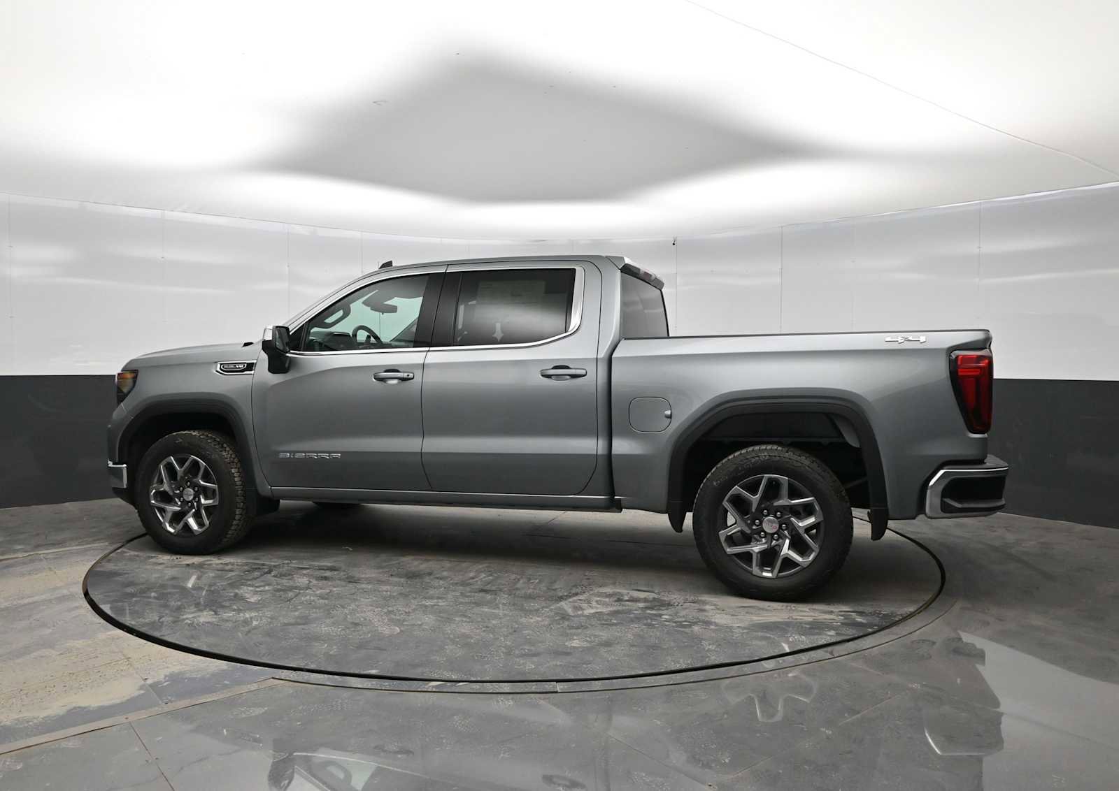 New 2026 GMC Sierra 1500 SLE AWD/4WD image 5