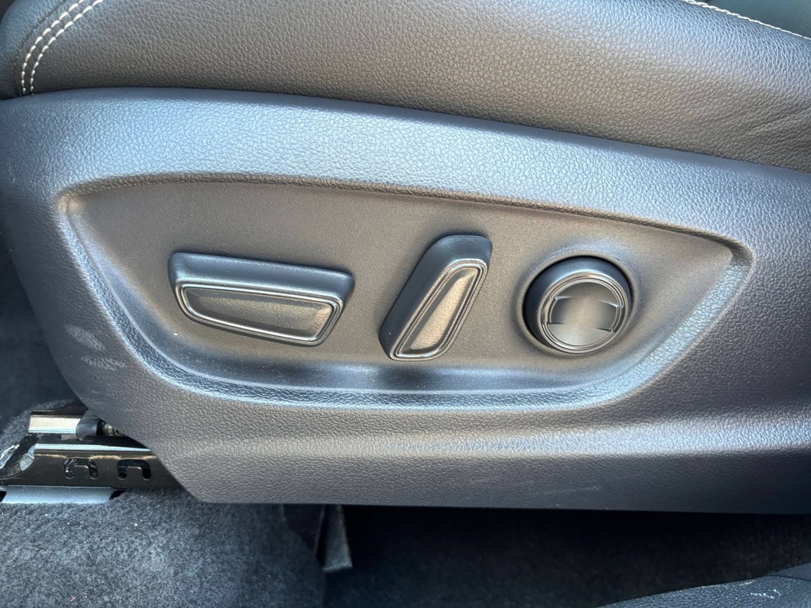 Used 2026 Toyota Corolla Cross XLE FWD image 18