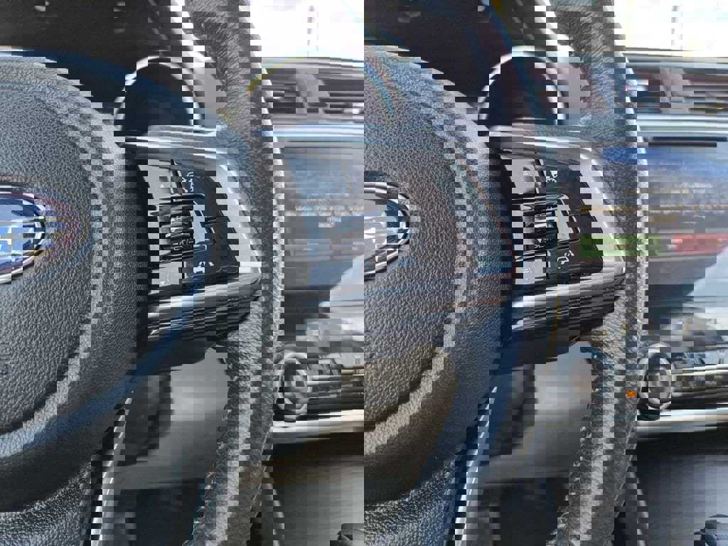 Used 2018 Subaru Outback 3.6R Limited image 18