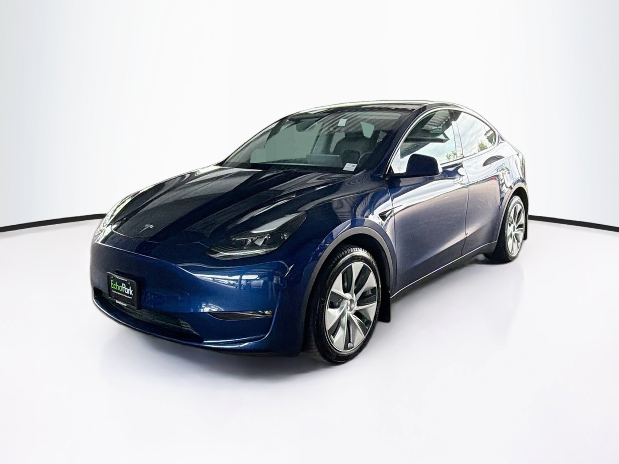 Used 2023 Tesla Model Y Long Range AWD/4WD image 3