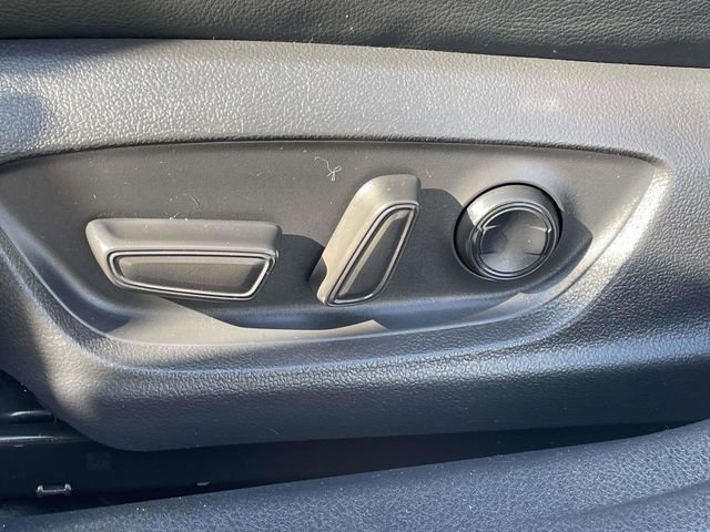 Used 2022 Toyota Camry SE image 17