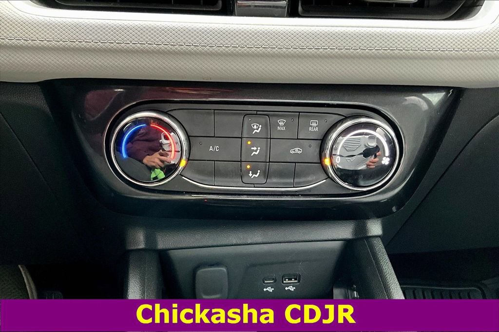 Used 2025 Chevrolet TrailBlazer LT image 15