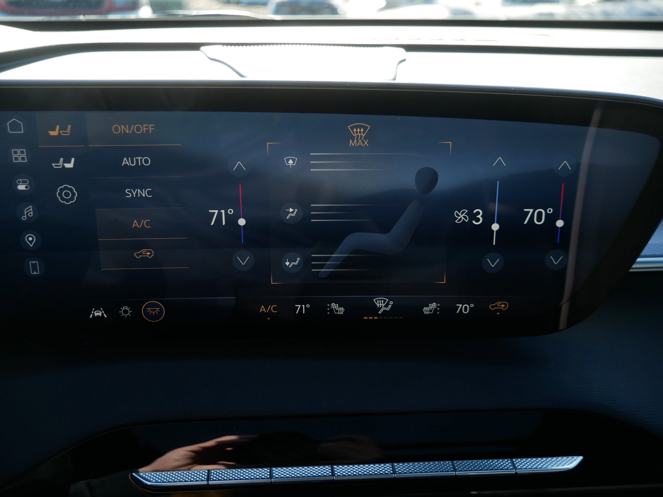 New 2026 Buick Enclave Sport Touring w/ Power Package image 8