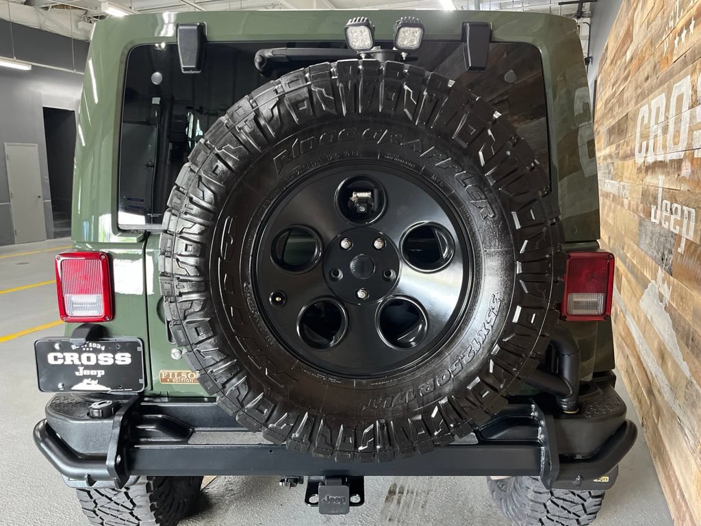 Used 2014 Jeep Wrangler Unlimited Rubicon w/ Connectivity Group AWD/4WD image 42