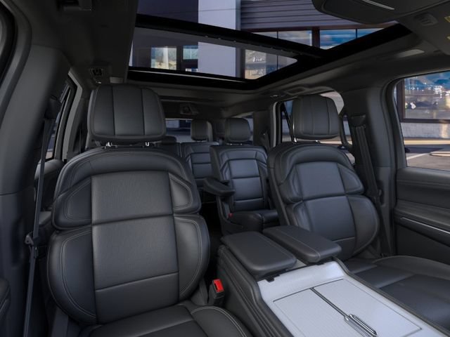 New 2026 Lincoln Navigator Reserve w/ Jet Appearance Package AWD/4WD image 31