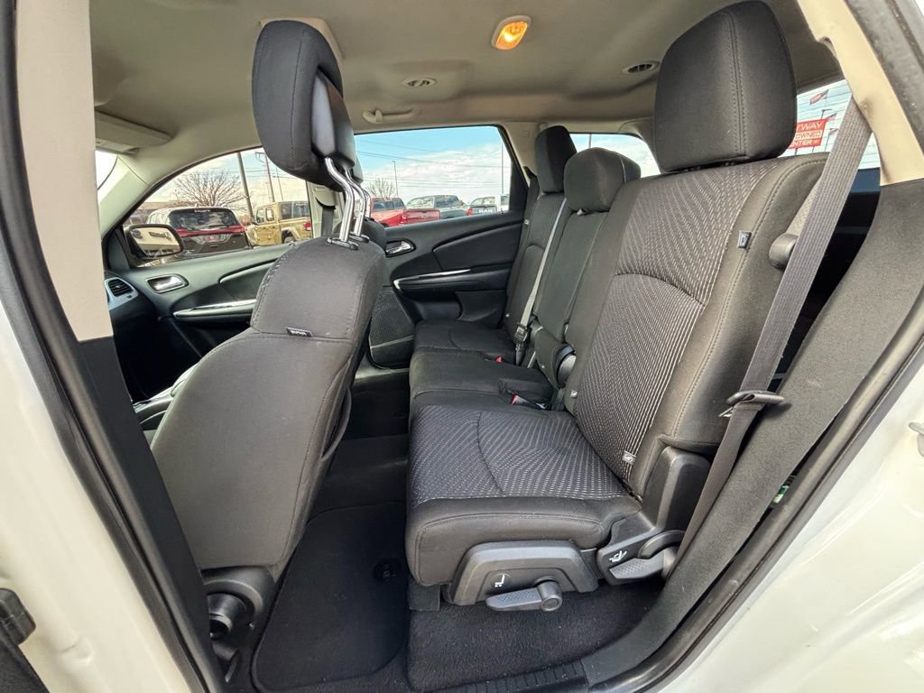 Used 2019 Dodge Journey SE image 11