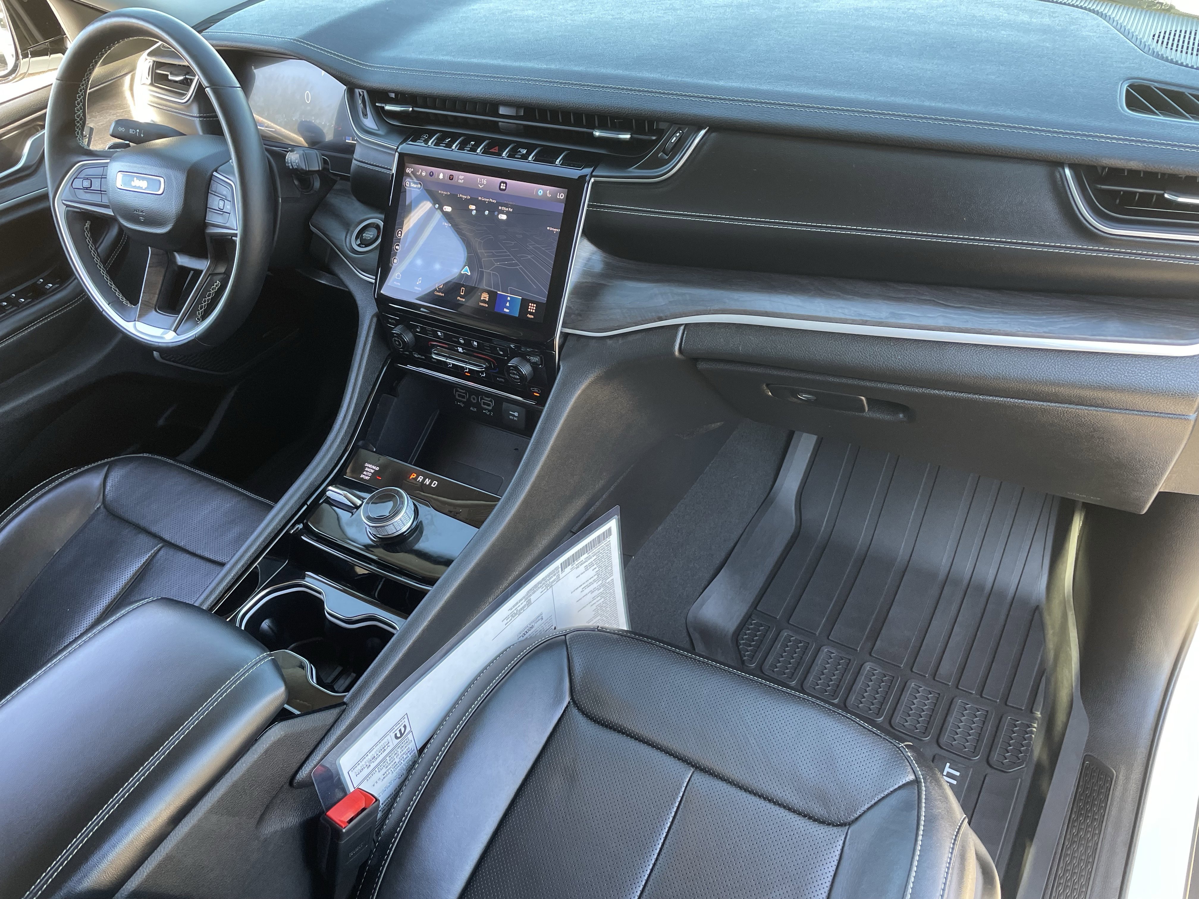 Certified 2022 Jeep Grand Cherokee L Limited w/ Luxury Tech Group II image 11