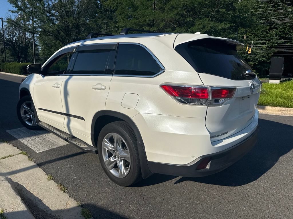 Used 2015 Toyota Highlander Limited Platinum AWD/4WD image 5
