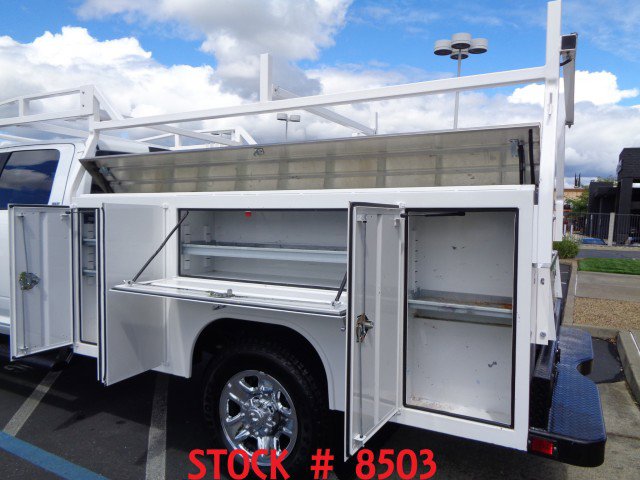Used 2024 RAM 3500 SLT AWD/4WD image 3