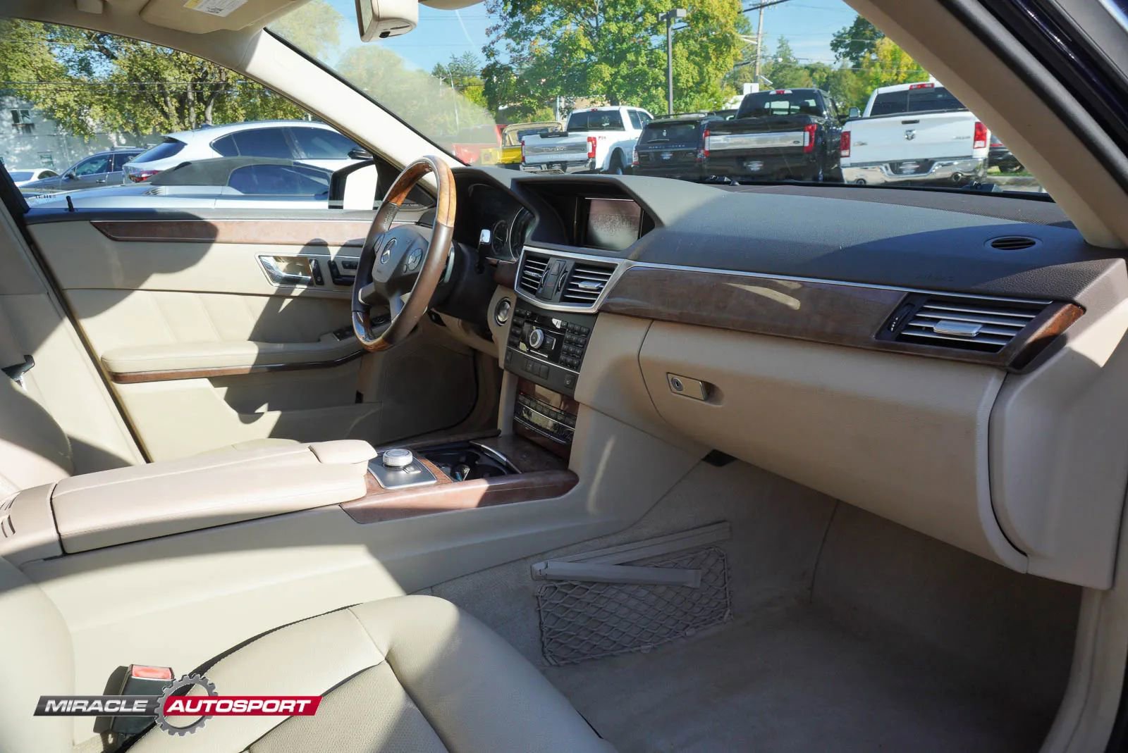 Used 2011 Mercedes-Benz E 350 4MATIC Wagon image 35