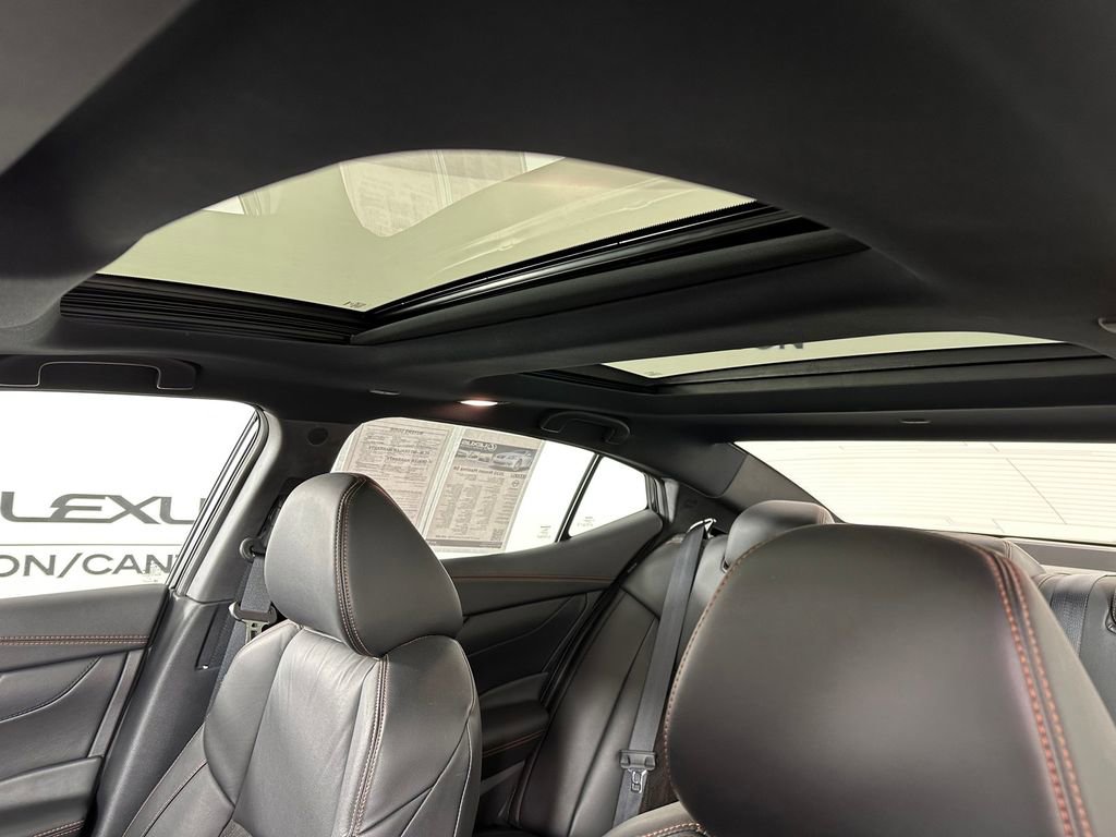 Used 2020 Nissan Maxima SR w/ Sport Mat Group FWD image 4