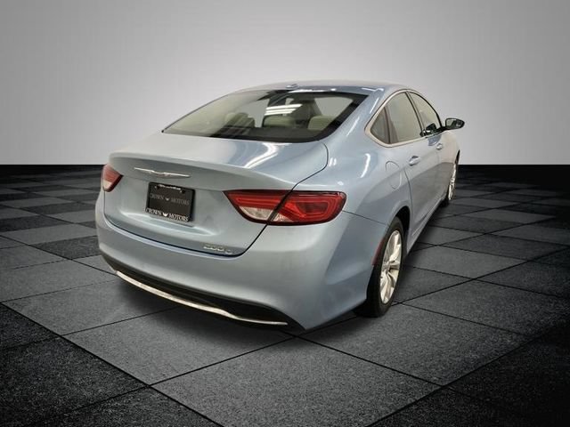 Used 2015 Chrysler 200 C FWD image 7