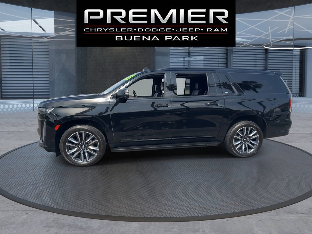 Used 2023 Cadillac Escalade ESV Sport AWD/4WD image 5
