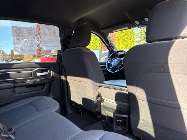 Used 2024 RAM 2500 Big Horn AWD/4WD image 21