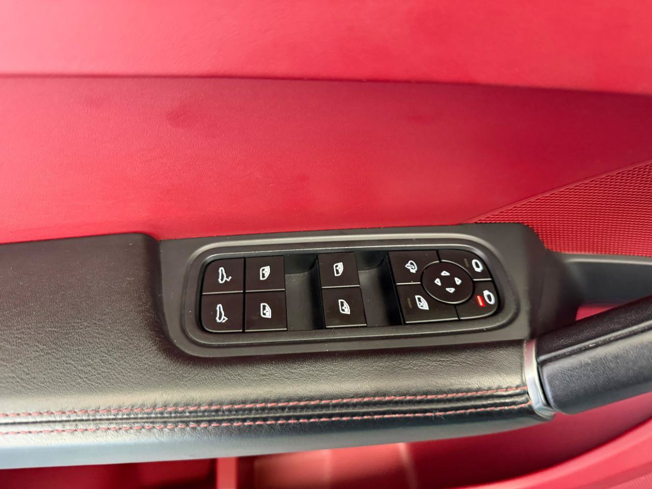Used 2022 Porsche Cayenne GTS AWD/4WD image 13
