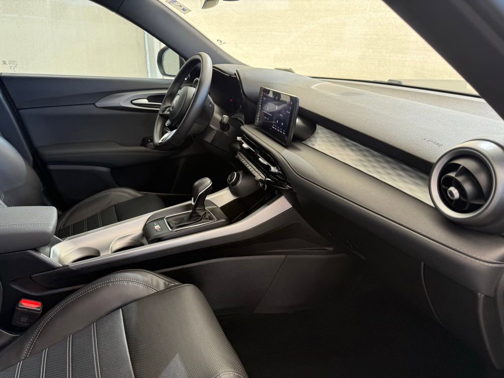 New 2024 Alfa Romeo Tonale Ti AWD/4WD image 11