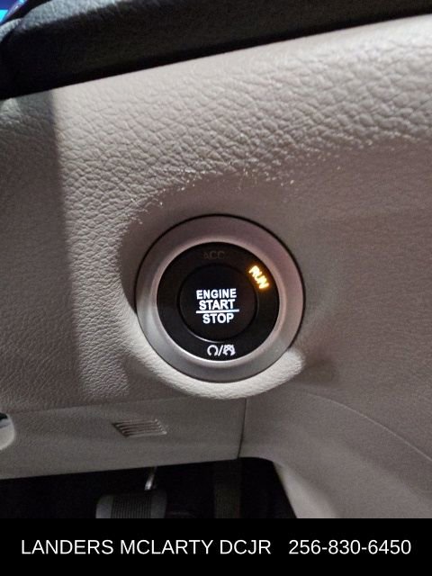 Used 2024 Chrysler Pacifica Touring-L image 24