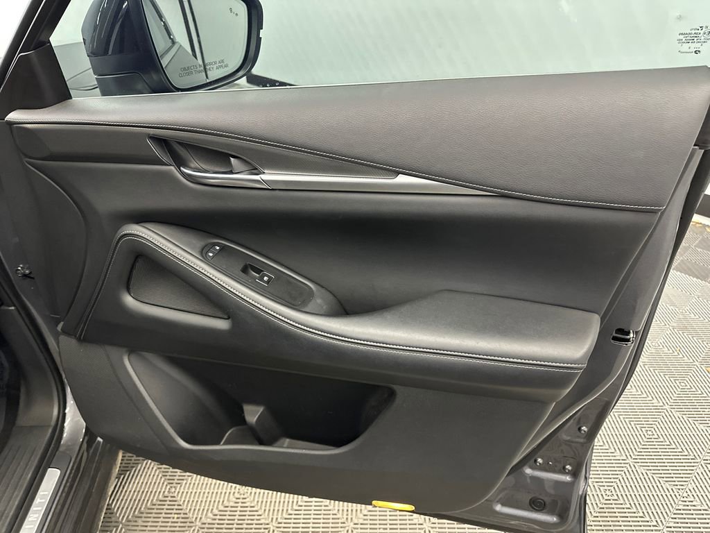 Used 2023 INFINITI QX60 Luxe w/ Cargo Package AWD/4WD image 16