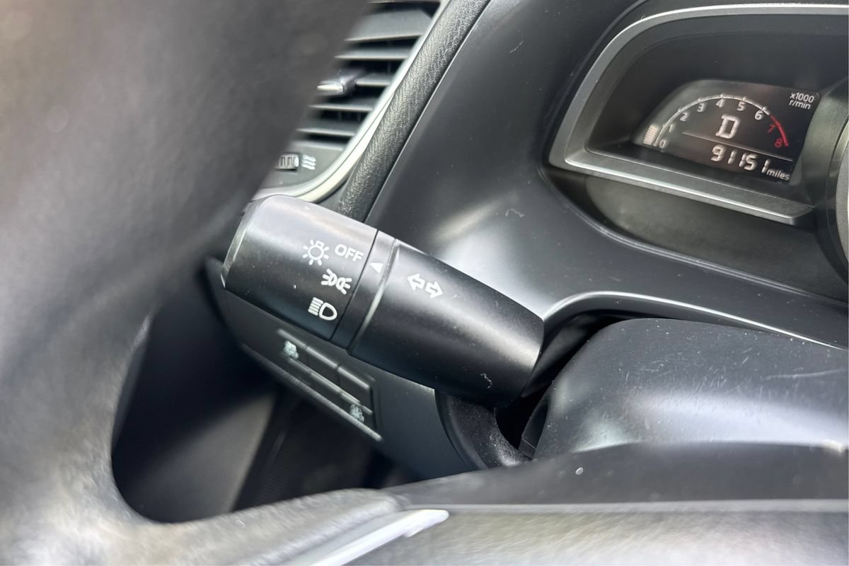 Used 2018 MAZDA MAZDA3 Sport FWD image 16