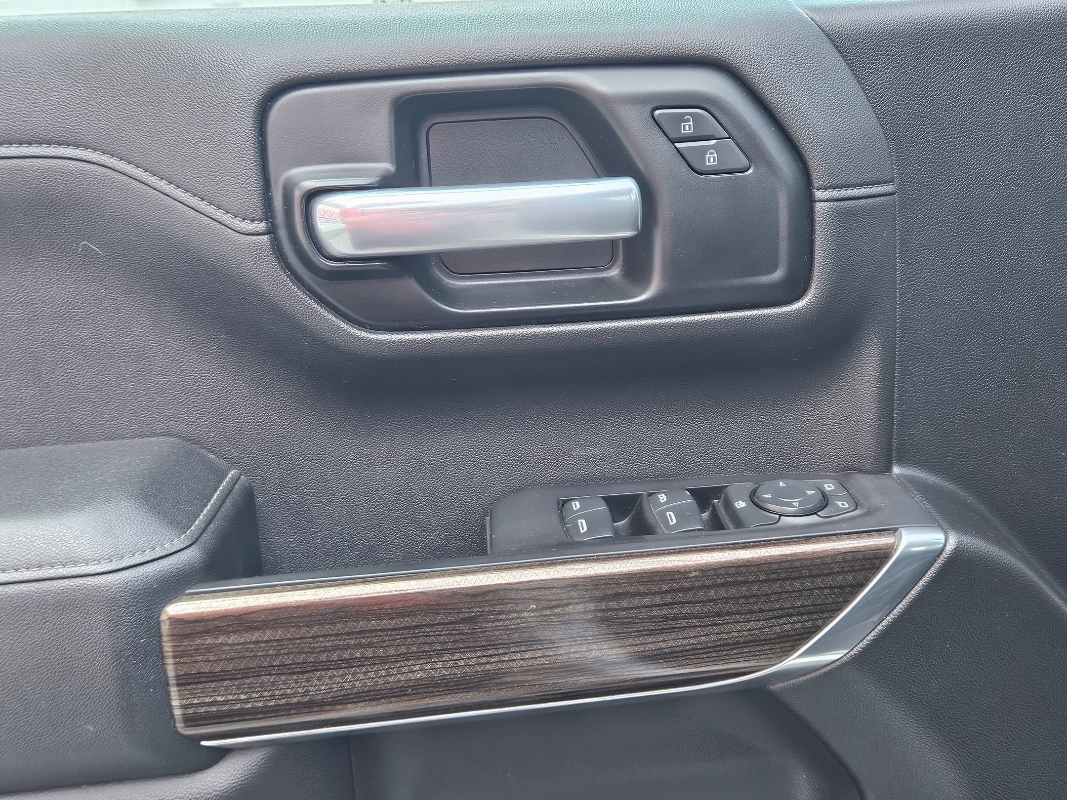 Used 2021 Chevrolet Silverado 1500 RST AWD/4WD image 18