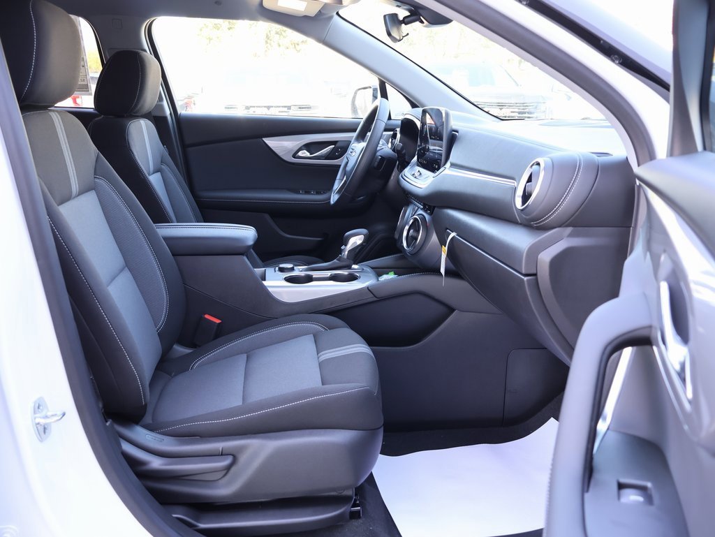 New 2025 Chevrolet Blazer LT image 36