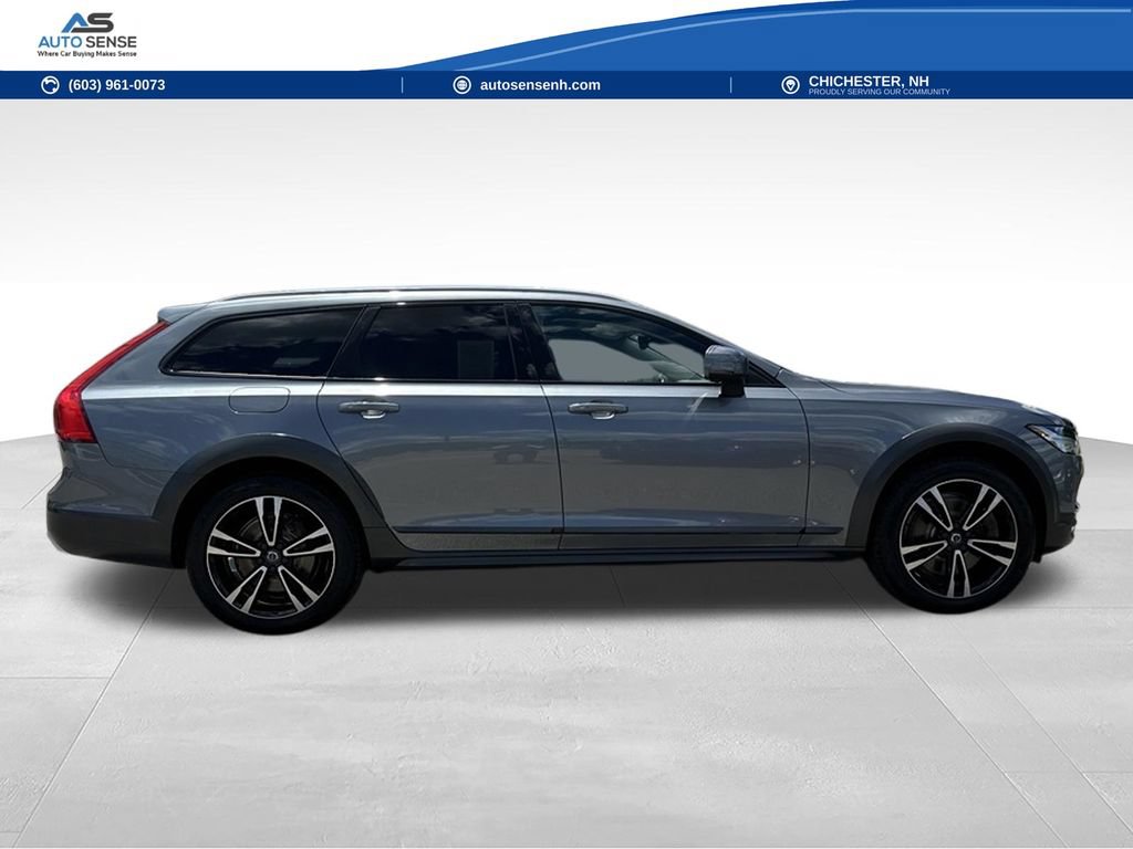 Used 2019 Volvo V90 T5 Cross Country AWD/4WD image 6
