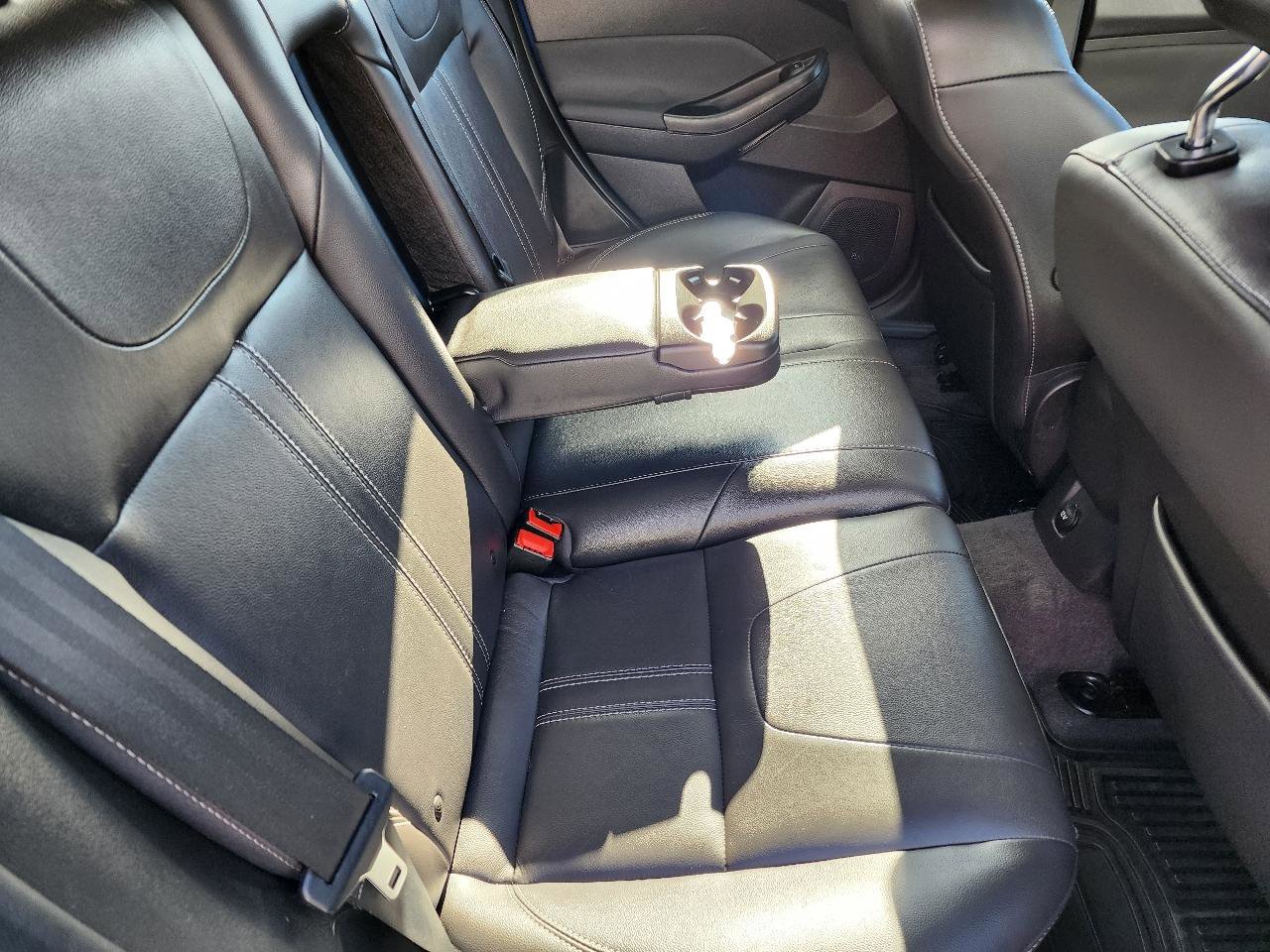 Used 2012 Ford Focus Titanium image 27