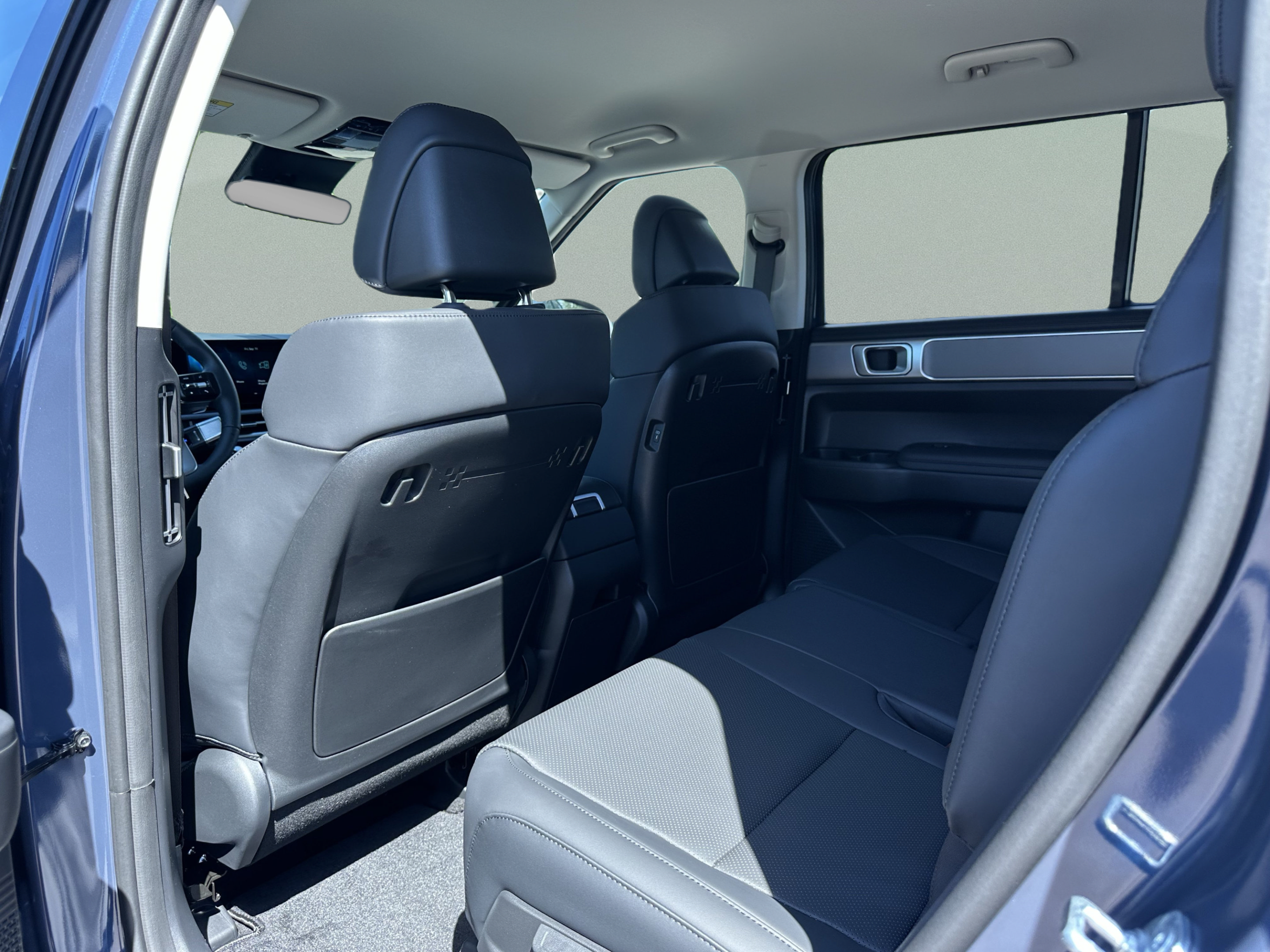 New 2027 Hyundai Santa Fe SEL FWD image 12