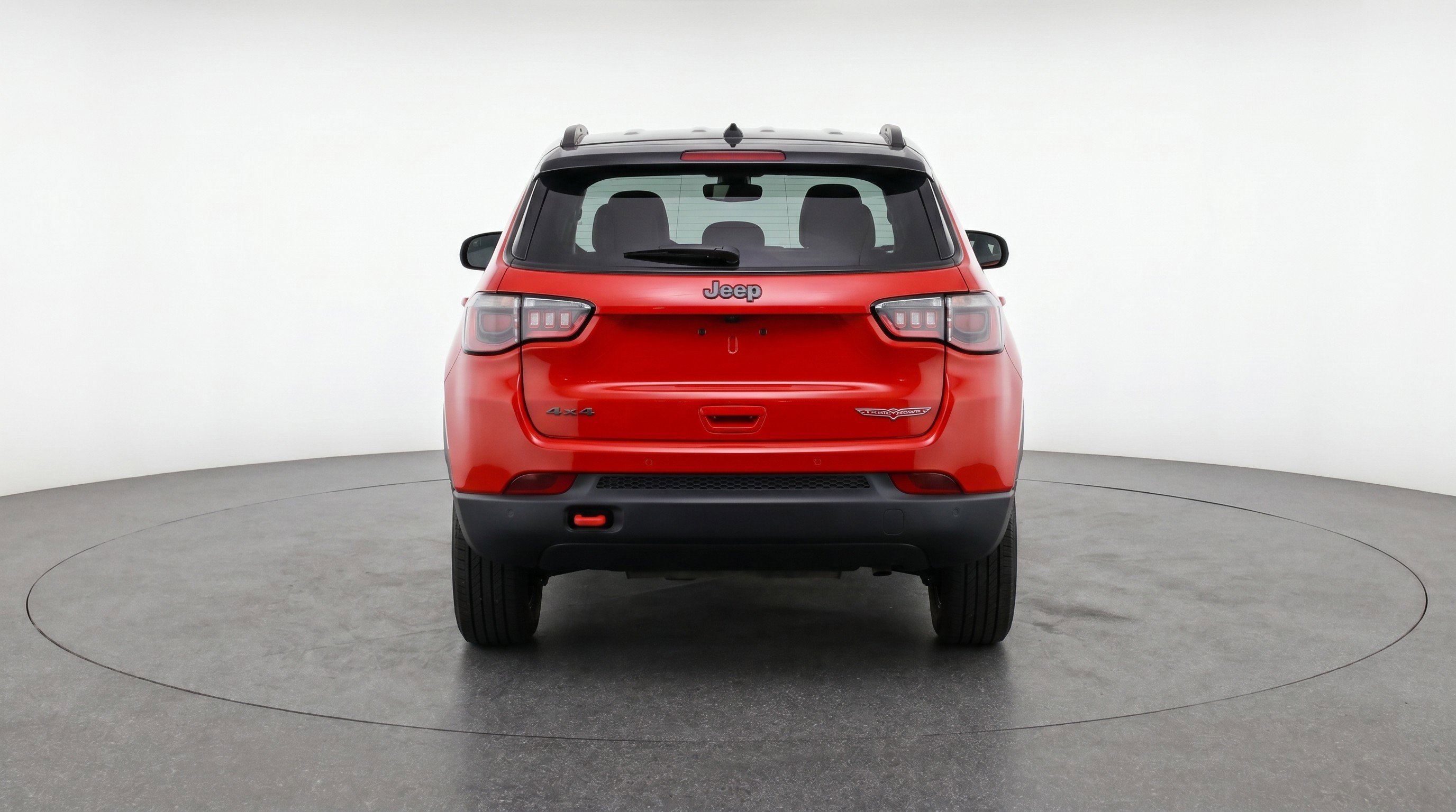 Used 2025 Jeep Compass Trailhawk AWD/4WD image 7