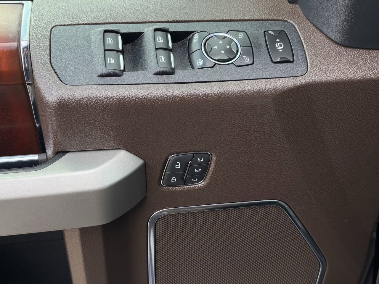 Used 2020 Ford F250 King Ranch w/ King Ranch Ultimate Package image 27