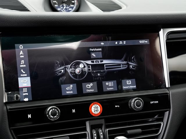 Certified 2026 Porsche Macan AWD/4WD image 17