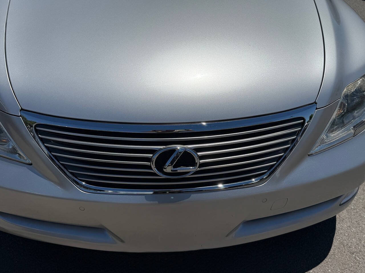 Used 2008 Lexus LS 460 RWD image 27