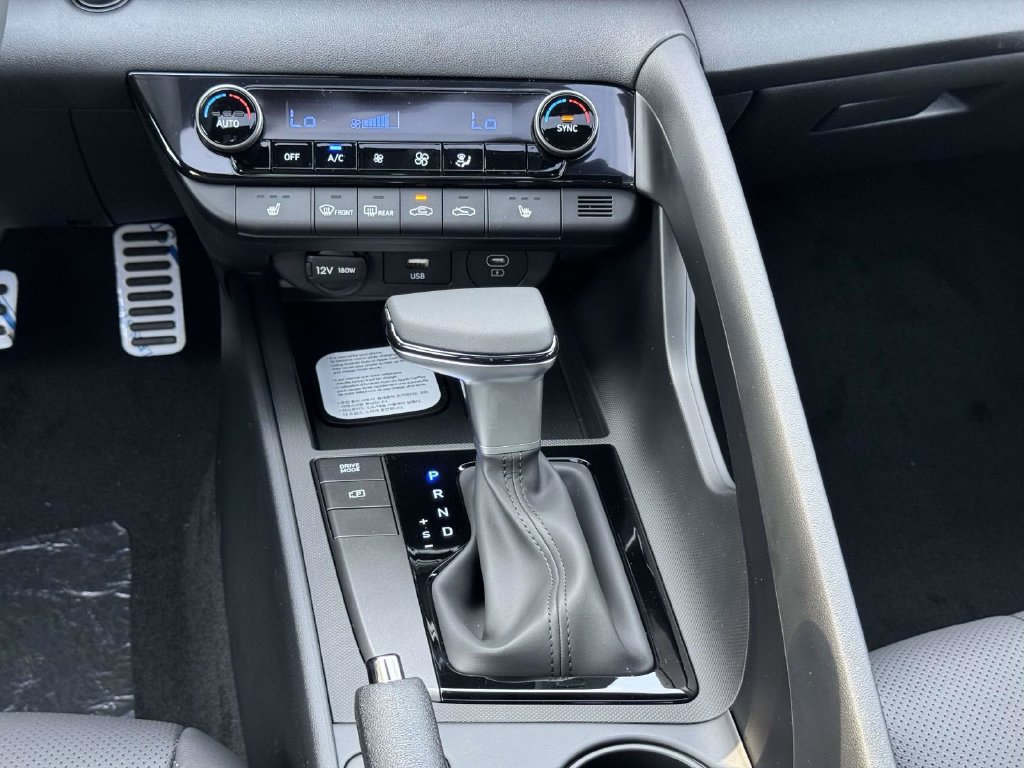 New 2026 Hyundai Elantra SEL Sport FWD image 22