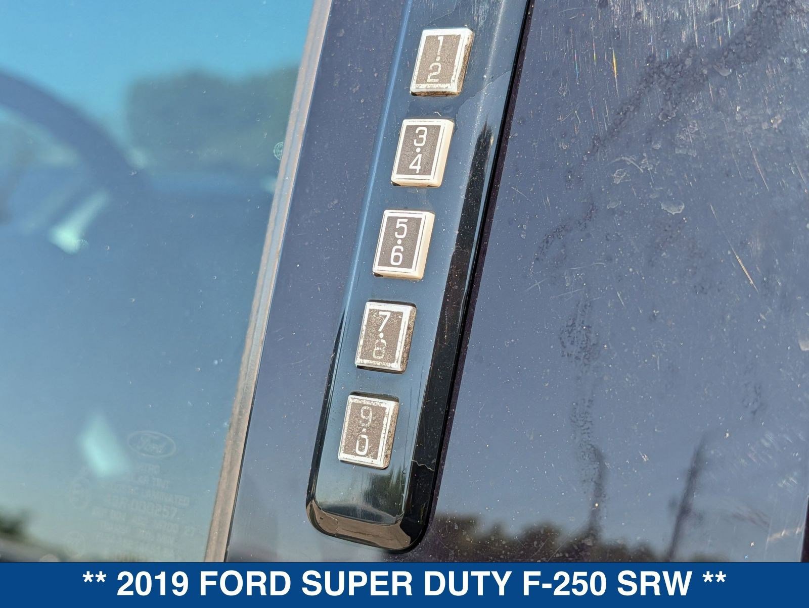 Used 2019 Ford F250 Lariat w/ Lariat Ultimate Package AWD/4WD image 28