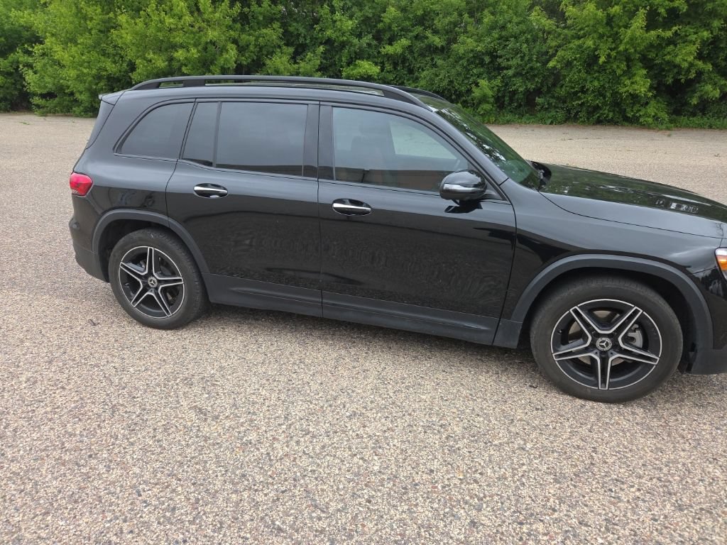 Used 2023 Mercedes-Benz GLB 250 4MATIC image 34