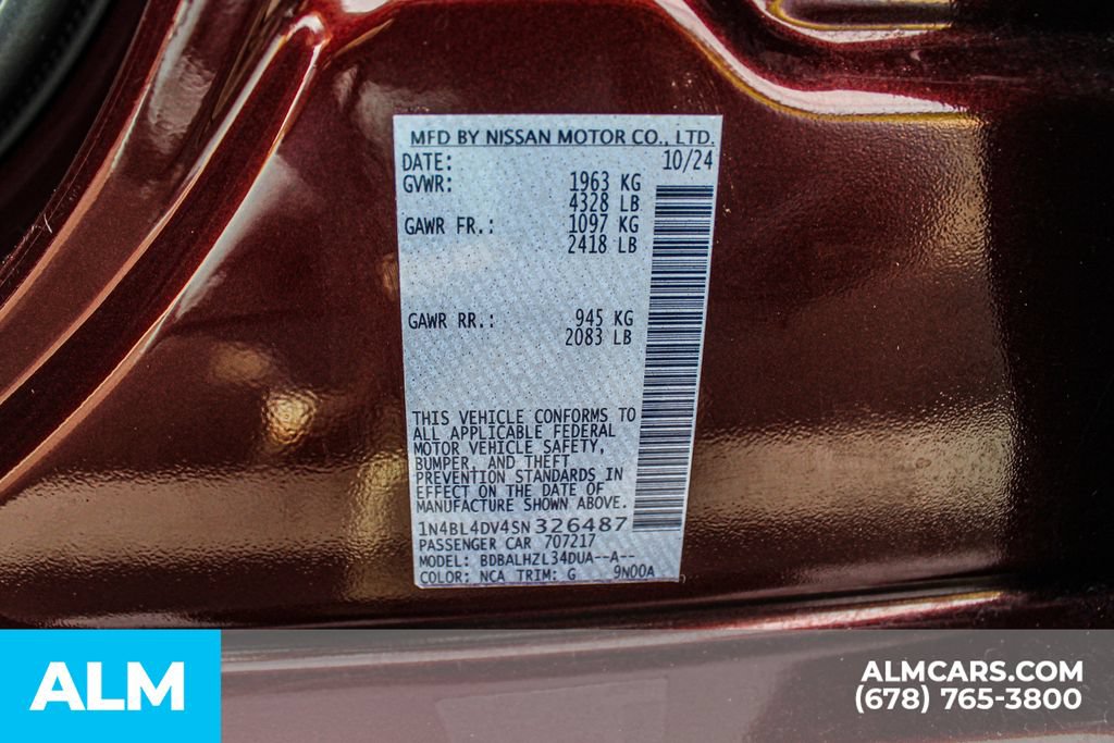 Used 2025 Nissan Altima 2.5 SV FWD image 39