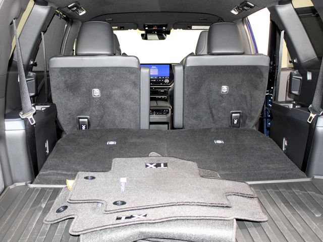 Used 2025 Lexus TX 500h AWD w/ Technology Package image 28